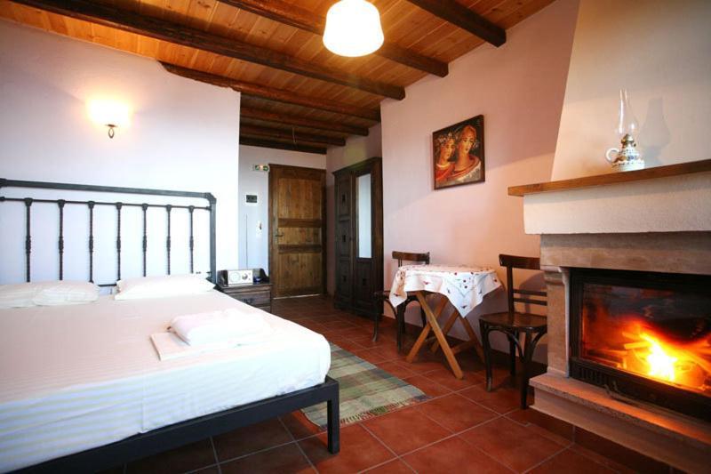 To Xani Hotel Palaios Panteleimonas Bagian luar foto